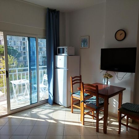 Golden Beach Apartments Дуррес Экстерьер фото